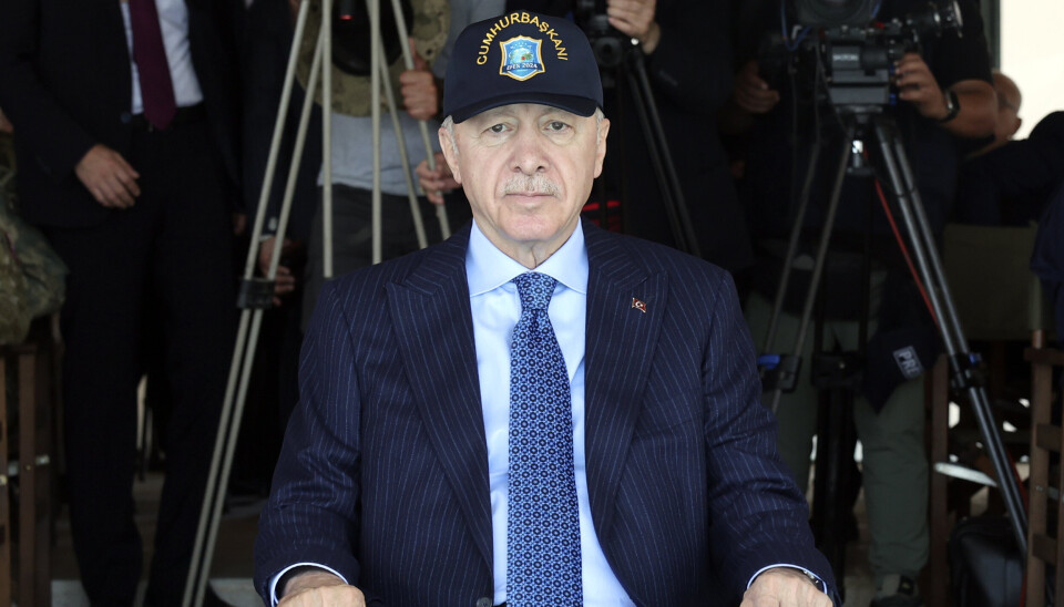 VIL IKKE: Tyrkia vil ikke at Nato skal bli en del av krigen i Ukraina. Bildet viser president Recep Tayyip Erdogan til stede under en militærøvelse i Izmir.