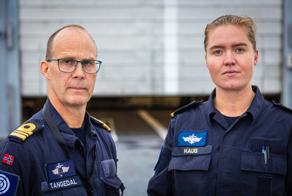 MISNØYE: Torgeir Tangdal og Hanne Haug jobber på kystvaktskipet KV Svalbard. Bråket rundt Forsvarets pensjonsordning skaper dårlig stemning om bord, forteller de.