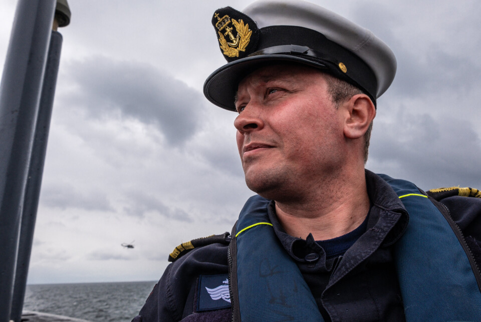 MÅ HA NOK FOLK: Skipssjef for KNM Utvær Øyvind Lavoll erkjenner at de har en jobb å gjøre for å ha nok folk til de nye ubåtene.
