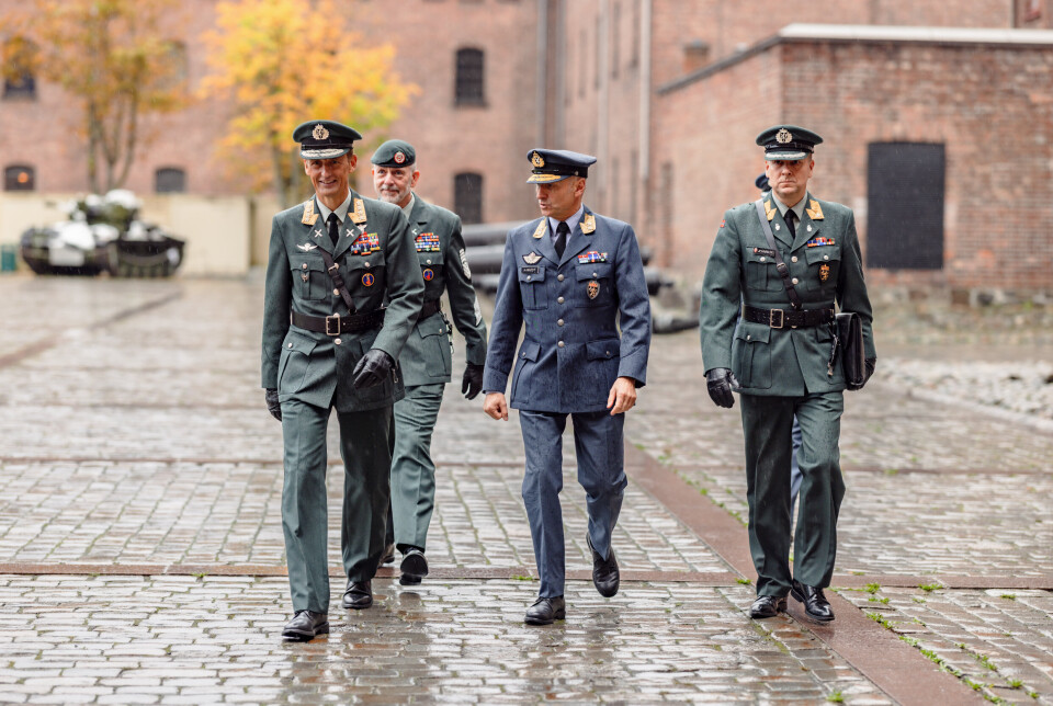 KOMPETANSE: Mens offiserer som søker seg til en militær toppstilling, har tilnærmet lik akademisk utdanning, så har de ulik kompetanse fra den militære konteksten. Illustrasjonsfoto av forsvarssjef general Eirik Kristoffersen (t.v.), sersjantmajor Rune Wenneberg, generalmajor (p) Lars Christian Aamodt og brigader Anders Jernberg.