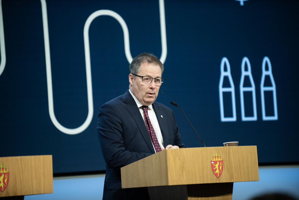 PRESSEKONFERANSE: Forsvarsminister Bjørn Arild Gram (Sp).