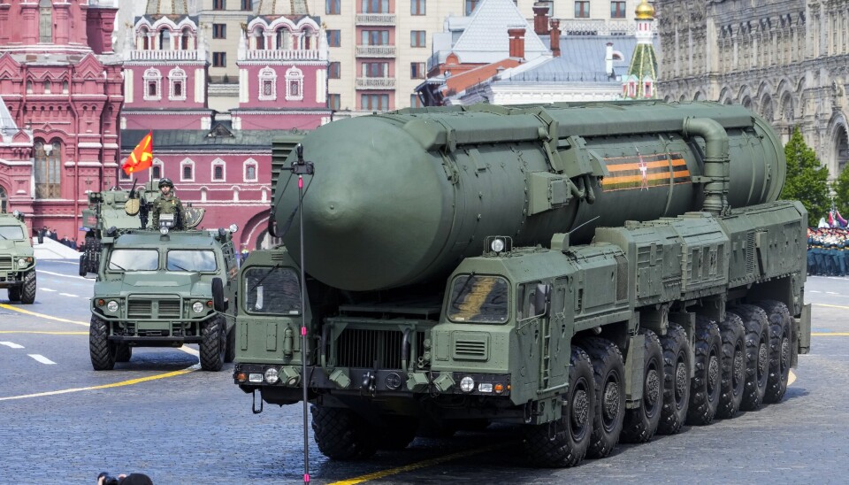KJERNEVÅPEN: Det russiske forsvaret viser frem sine missiler på den Røde plass.