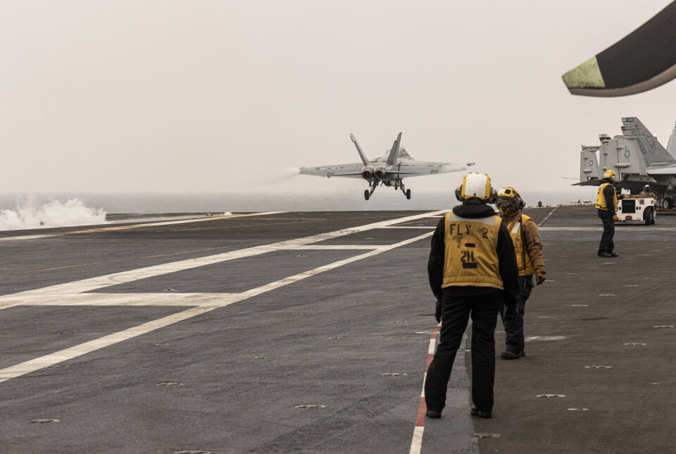 TAKE OFF: Et Super Hornet kampfly tar av fra Harry S. Truman.