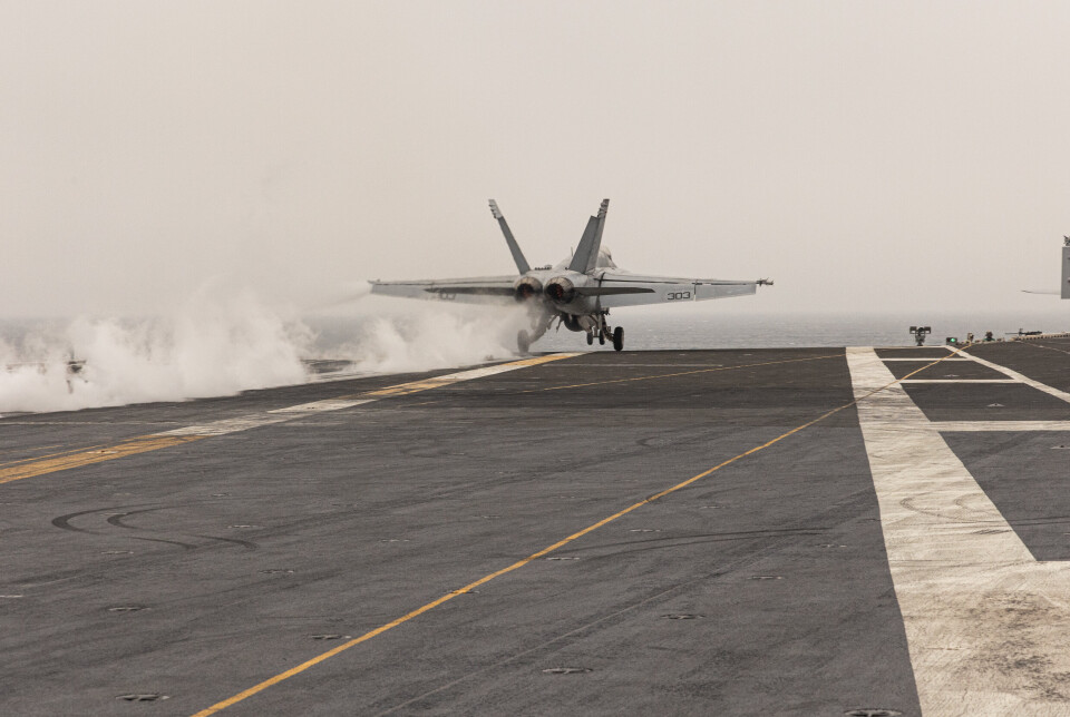 FLY: Et kampfly av typen F/A-18 Super Hornet tar av fra USS Harry S. Truman.