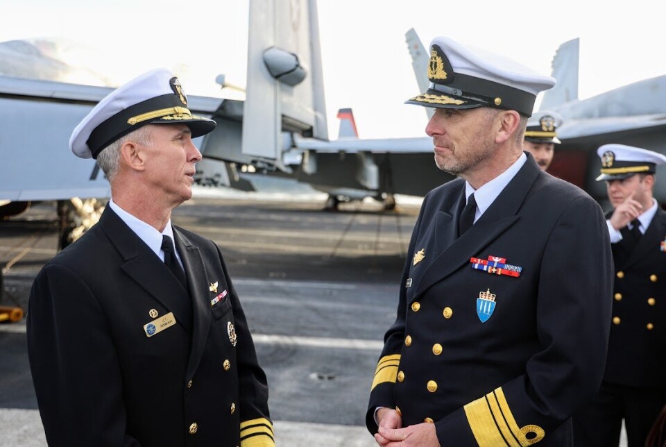 STORFINT BESØK: Viseadmiral Jeffrey T. Anderson (t.v) kommanderer US Navys Sixith Fleet med base i Napoli. Her sammen med FOH-sjef Rune Andersen.