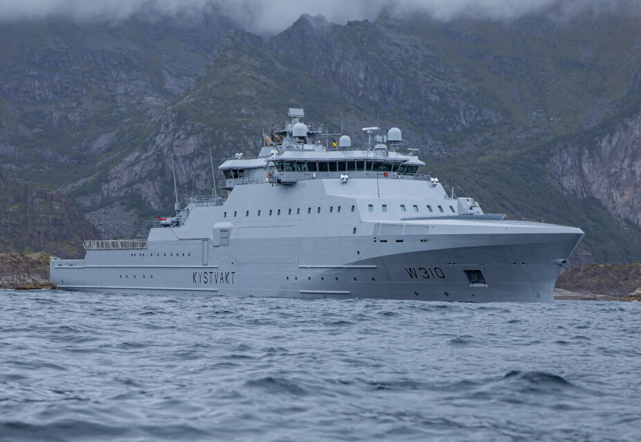 Russisk etterretningsskip utenfor Troms – følges av Kystvakten