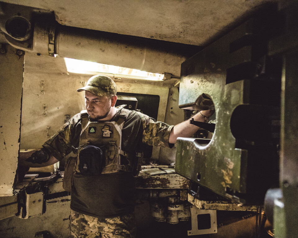 DONETSK OBLAST (Forsvarets forum): Kritisk mangel på reservedeler til M109 artillervogner skaper utfordringer for ukrainske soldater på fronten. Artilleristen Evhen.