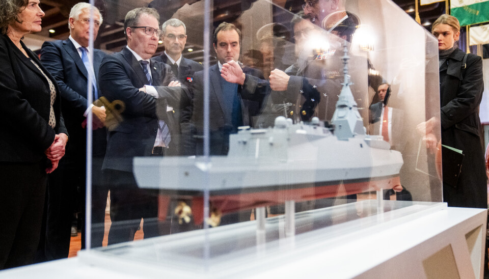 VINDUSSHOPPING: Naval Group, som har bygget Frankrikes nye fregatt, viste frem en modell av fregatten.