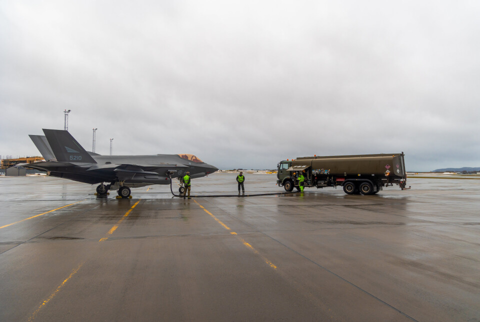 BIOPDRIVSTOFF: F-35-flyet ble ble tanket på Ørland.