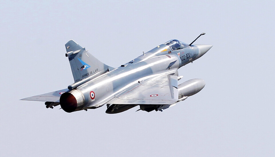 LEVERT: Et av Frankrikes egne Mirage 2000 jagerfly fotografert i mars 2011. Nå er første jagerflyet av typen levert til Ukraina.
