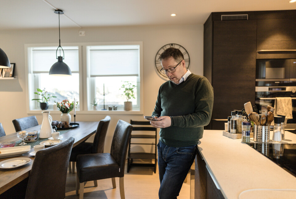 ANROP: Det er fortsatt trafikk på telefonen. Det ringte flere ganger under intervjuet, blant annet fra VG.