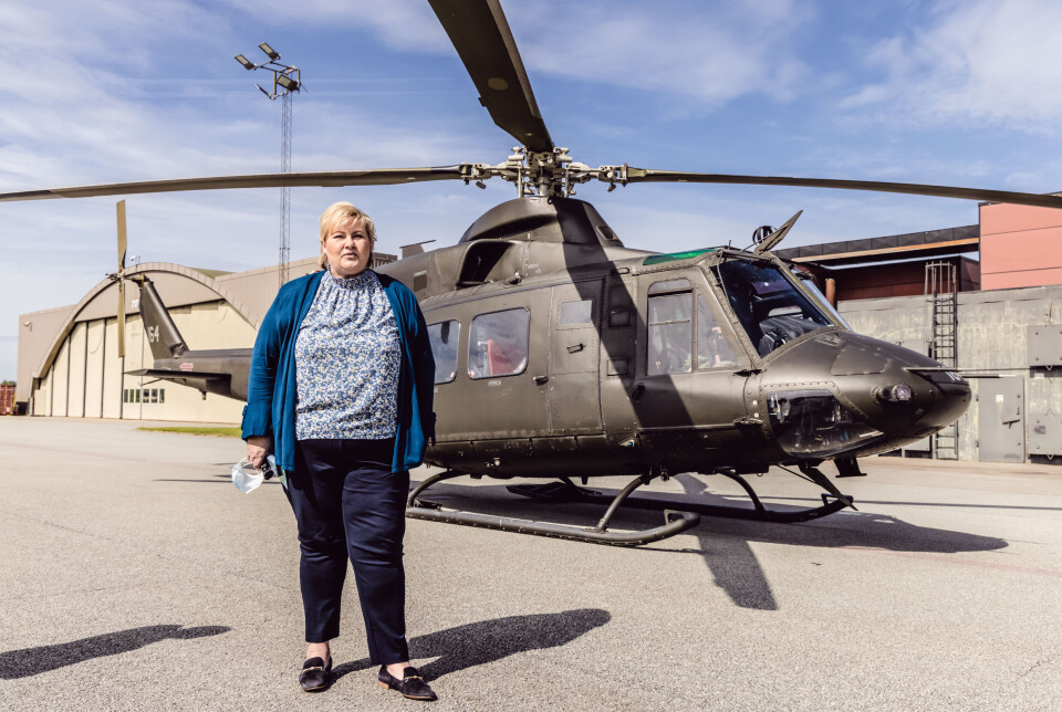 VIL SATSE MER: Høyre-leder Erna Solberg vil bruke mer på forsvar. Her fra Rygge flystasjon.