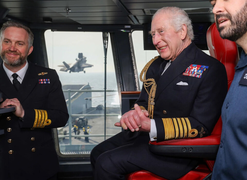 OM BORD: Kong Charles om bord på HMS Prince of Wales 4. mars.