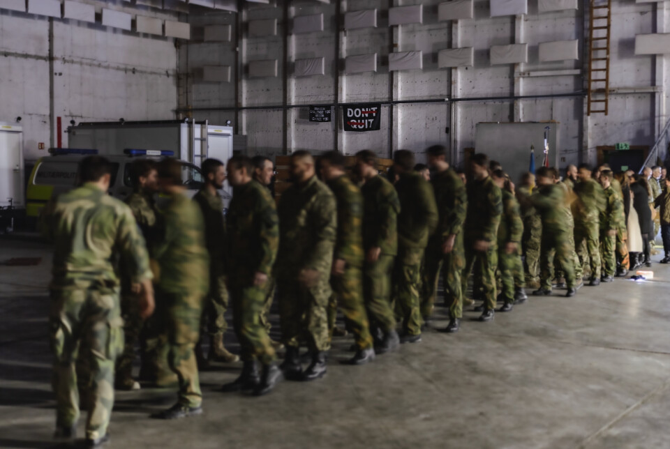 VEL BLÅST: Tanchik og resten av ukrainerne takkes for innsatsen av norske instruktører. Ansikter er skjermet fordi Forsvaret ikke ønsker at soldatene skal bli oppsøkt uønsket.