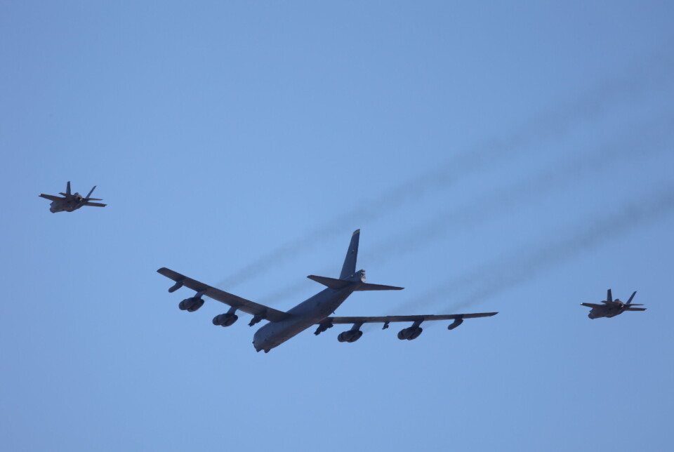 F-35: B-52 Bombeflyet ble eskortert av to norske F-35 fredag formiddag.