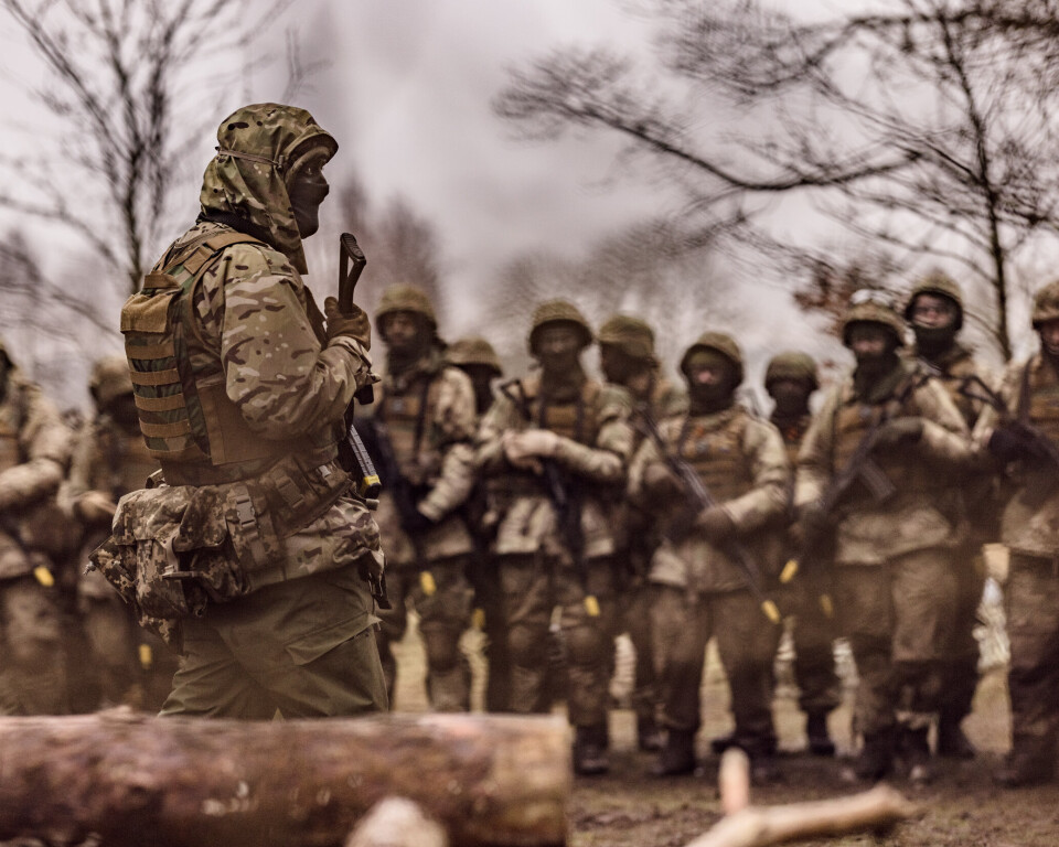 Til Storbritannia for å diskutere Ukraina-støtte