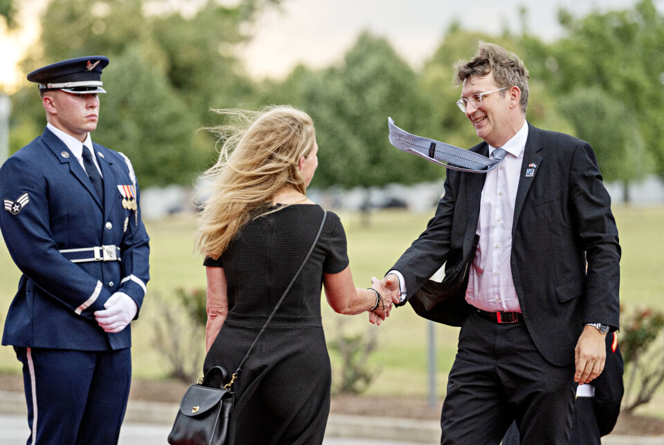 RUSTER OPP: Danmarks forsvarsminister Troels Lund Poulsen ankommer en middag for forsvarsministrene som deltar på NATO-toppmøtet, arrangert av den amerikanske forsvarsministeren Lloyd Austin på Fort McNair, 10. juli 2024 i Washington.