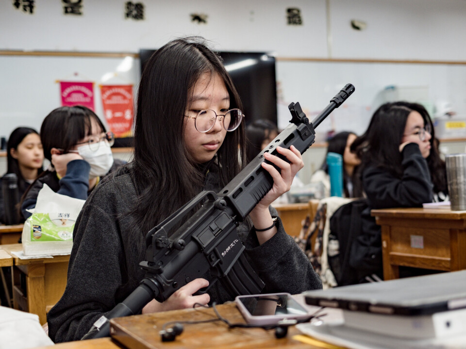 Yan-Jie Chang er militærinstruktør på Jingmei videregående skoe i Taipei.