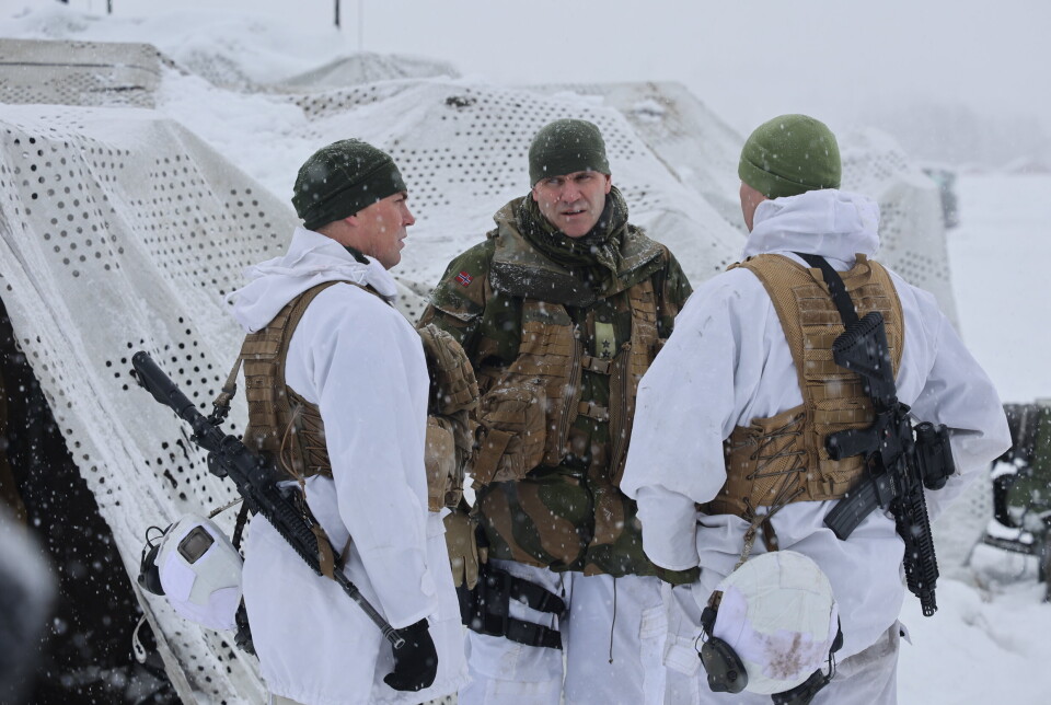 SKJERF PÅ: Forsvarets forums ferskeste bilde av hærsjef Lars Lervik er fra øvelse Joint Viking i mars. Da bar generalmajoren Shemagh-skjerfet fra Afghanistan-deployeringen.