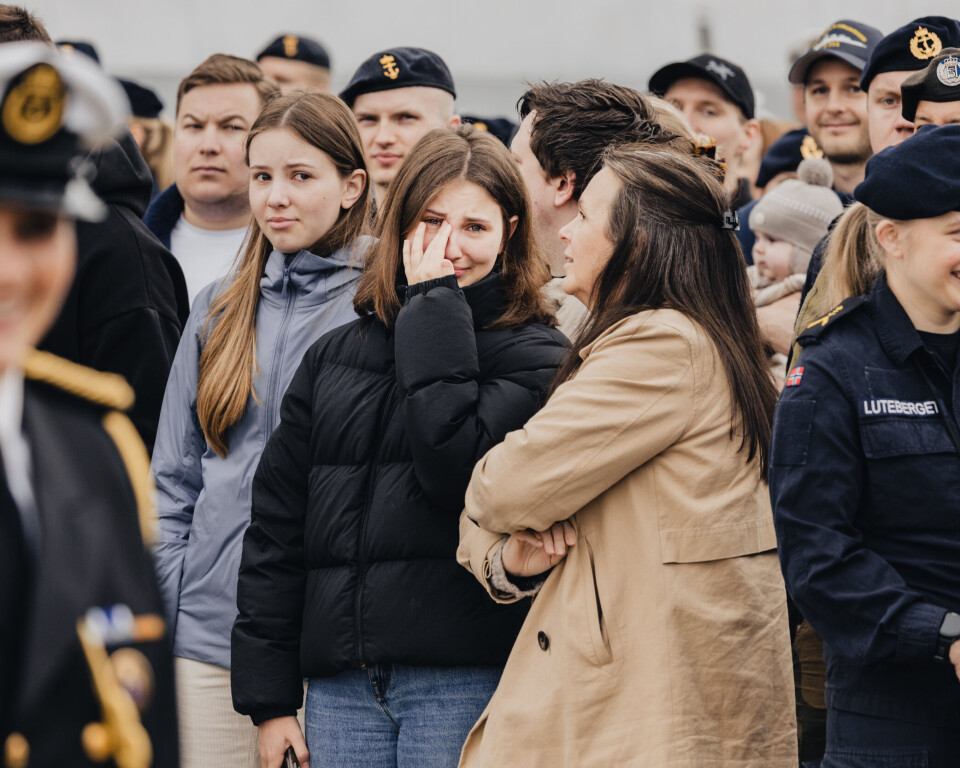 KNM Roald Amundsen på vei mot Stillehavet