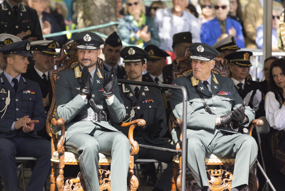 MERKEDAG: Frigjørings- og veterandagen feires hvert år 8. mai. I år er det 80 år siden Norge igjen ble et fritt land, og det ble markert med pomp og prakt på Akershus festning i Oslo, med kongen og kronprinsen til stede.