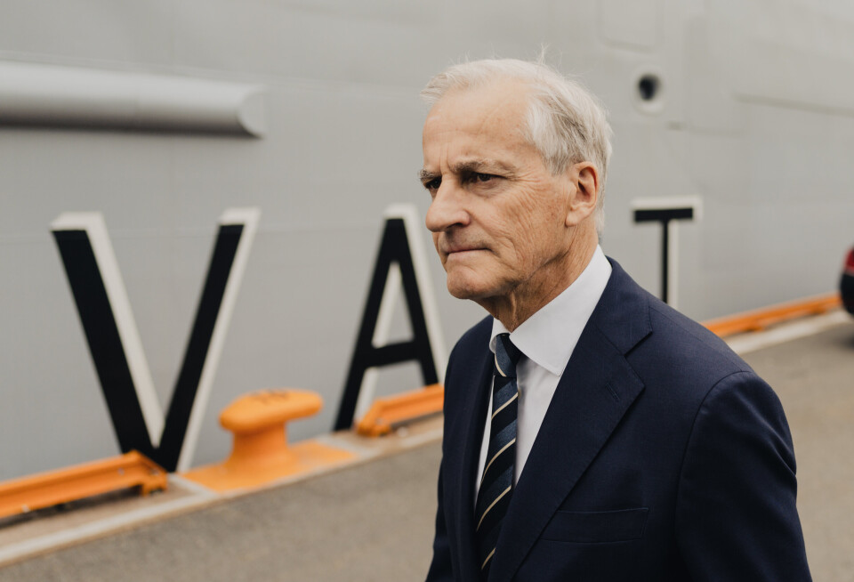 REGJERINGEN: Dette vil ifølge Støre gjelde for aktivitet i luften, anløp til norske havner og militære styrker på land.