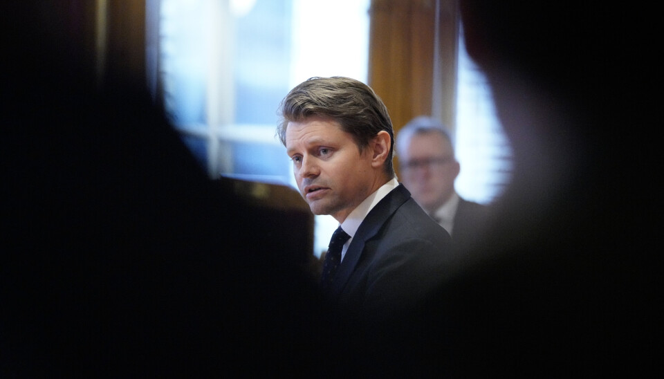 SPØRRETIME: Peter Frølich (H), leder av Stortingets kontroll- og konstitusjonskomité, opplyser at komiteen vil åpne sak for å finne ut hvorfor den maritime innsatsstyrken til Forsvaret i Ramsund er kraftig forsinket.