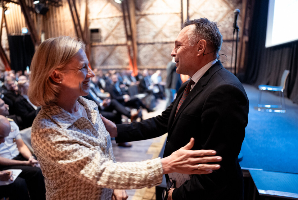 STORE PLANER: Forsvarsminister Tore O. Sandvik (Ap) og statssekretær Marte Gerhardsen var begge til stede på Forsvarsdepartementets «oppstartskonferanse for Industriforum Flåteplanen 2024» på Høymagasinet på Akershus festning.