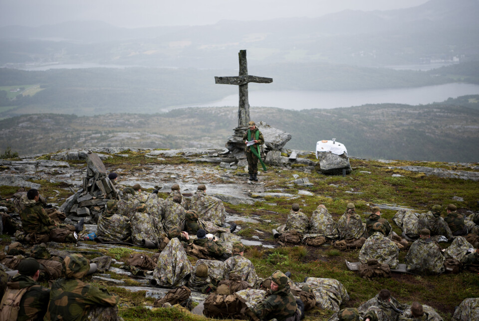 NY SJEF: Forsvarets tros- og livssynskorps (FTLK) er den avdelingen i Forsvaret som organiserer tjenester innen tro og livssyn. Bildet er fra en feltgudstjeneste for vakt- og sikringssoldater ved Ørland flystasjon.