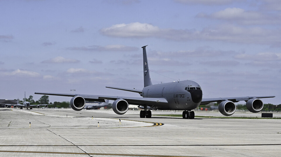 TANKFLY: Fire amerikanske KC-135R Stratotanker tankfly på rullebanen på Grissom Air Reserve Base i Indiana i USA 18. mai i år.