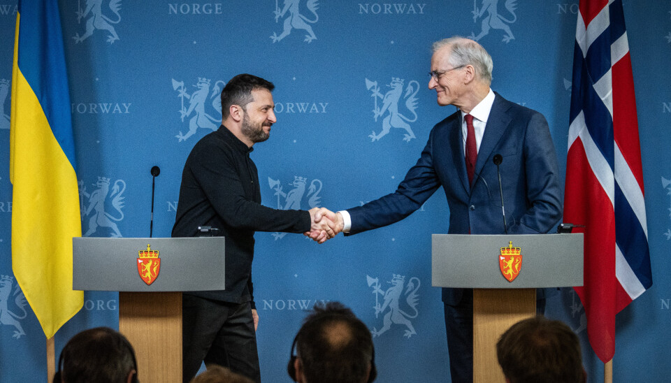 FÅR GASS: Ukraina får via Nansen-programmet en milliard kroner til innkjøp av gass. Her er Ukrainas president Volodymyr Zelenskyj og statsminister Jonas Gahr Støre under en pressekonferanse i Oslo i mars.