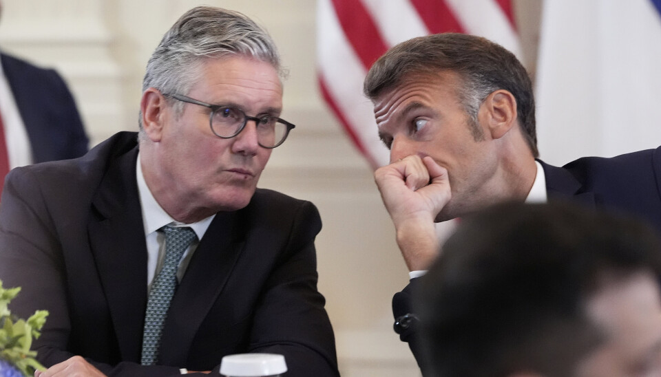 KLARE: Storbritannias statsminister Keir Starmer (t.v.) og Frankrikes president Emmanuel Macron på mandagens møte i Det hvite hus.