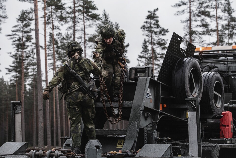 NATO-LOGISTIKK: Det svenske forsvaret vil opprette en Nato-base for logistikk i Enköping. Bildet viser soldater under øvelse Sydfront i 2021, og brukes som illustrasjonsbilde.