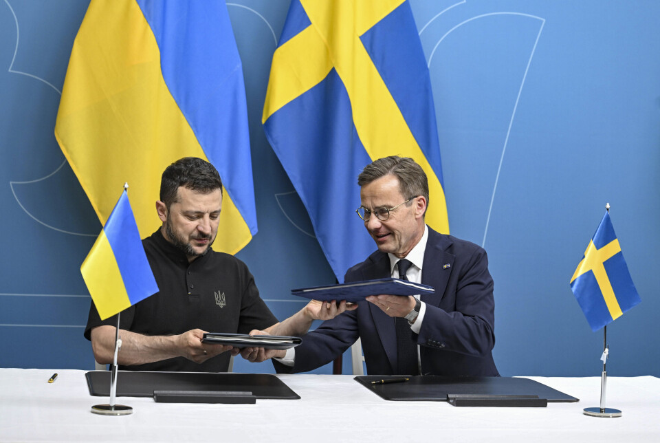 MER STØTTE: Sverige og statsminister Ulf Kristersson skal gi stort milliardbeløp til Ukraina og president Volodymyr Zelenskyj.