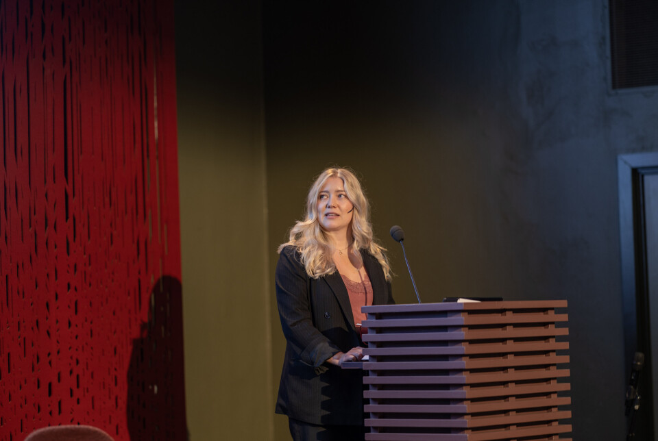 NY UNDERSØKELSE: Benedicte Røvik i Røde Kors la tirsdag fram den nye soldatundersøkelsen på en folkerettskonferanse på Litteraturhuset.