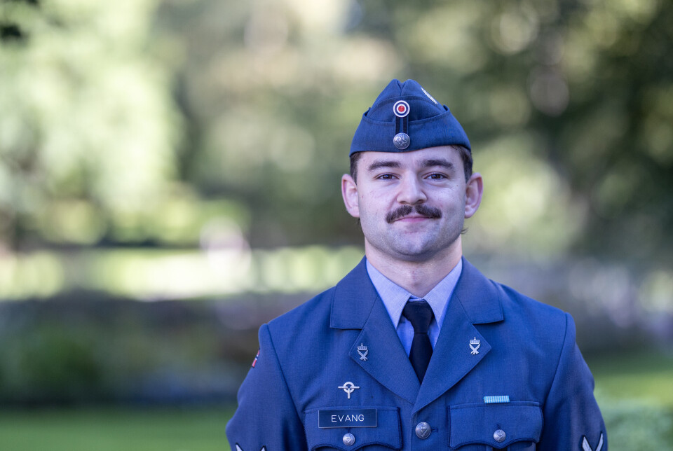 VIL LÆRE: Johannes Evang, landstillitsvalgt i Forsvaret, opplever at soldater ønsker å lære mer om hvilke regler som gjelder og er relevant for deres stillinger.