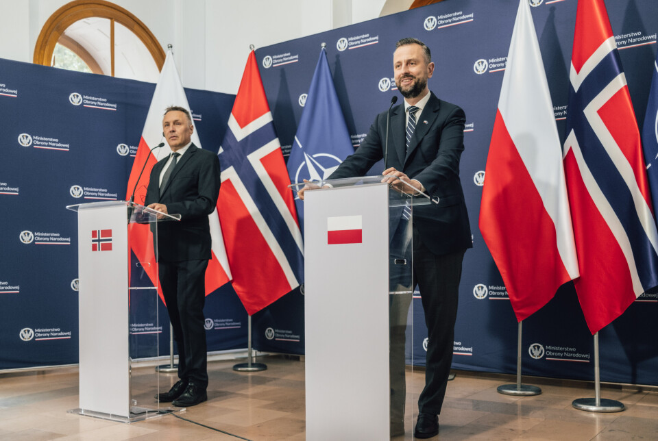 UAKTUELT: Forsvarsminister Tore O. Sandvik (Ap) har gjort det tydelig om at krenkelser av norsk luftrom er uaktuelt, og at Norge kan skyte ned droner om nødvendig.