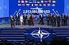 Nato Industry Forum: Statsledere oppstilt for gruppebilde